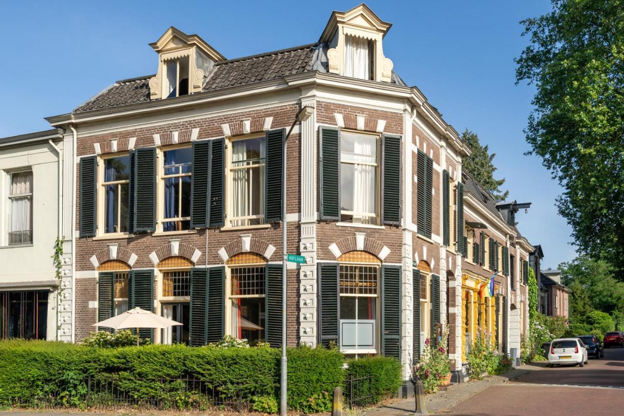Huis Met De Leeuwenkoppen Dieren Luaran gambar